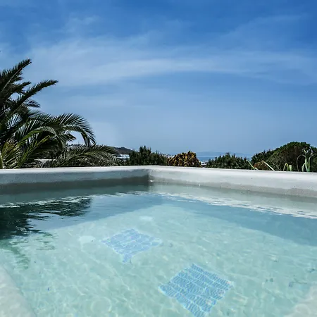 オストラコ スイーツ 4* Mykonos Town